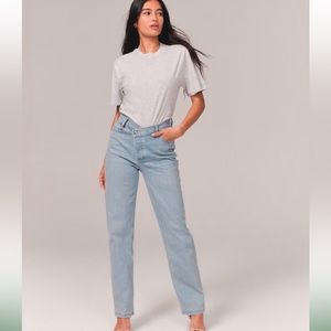 A&F The Dad High-riseAngled Button Jeans